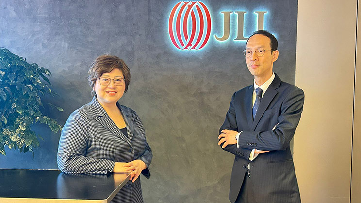 (Left to right) Cathie Chung, Senior Director of Research; Chung Chi-hung, Head of Property and Asset Management