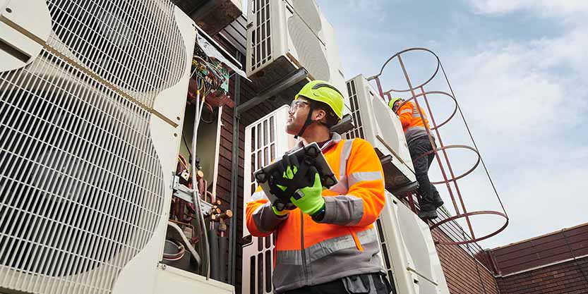 Man carrying out an energy assessment 
