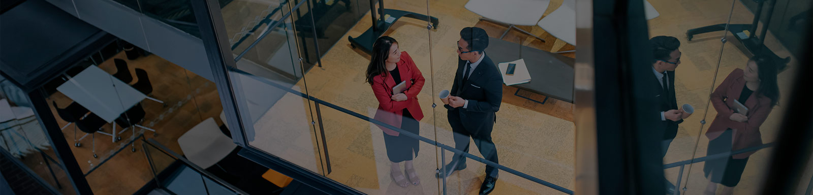 Two employees discussing something